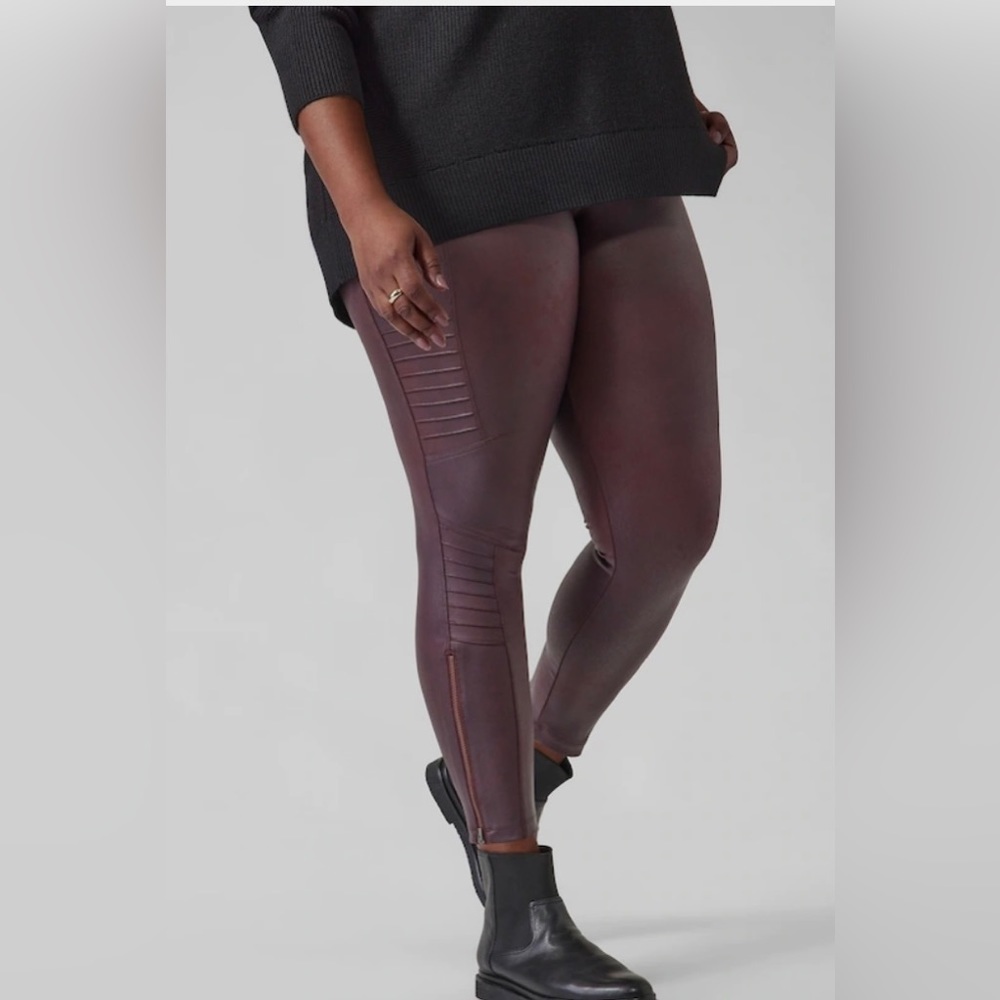 Athleta Delancey Gleam Moto Tight in Size 3X